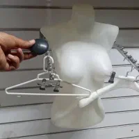 چوب لباسی پوشاک فروسی