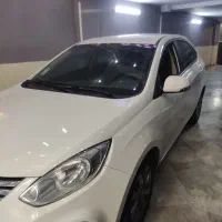 جکj4 سفید 1403|خودرو سواری و وانت|کرج, مهرویلا شمالی|دیوار