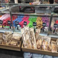 همکار فروشنده آقا