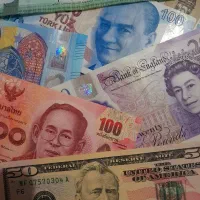 خرید و فروش اسکناس خارجی کلکسیونی