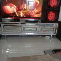 میز ال سی دی آینه ای