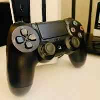 دسته اصلی ps4 (در حد نو)