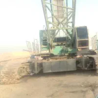 راننده جرثقیل هستم دستگاه سنگین.