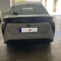 فروش فوری تویوتا پریوس