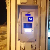 برقکار نصب و تعمیر آیفون به همراه خدمات برقی