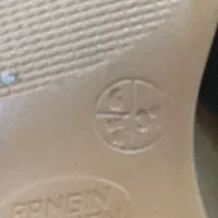 دمپای مجلسی یا روفرشی گلدوزی شده|کیف، کفش، کمربند|اراک, |دیوار