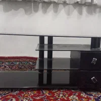 میز تلویزیون شیشه ای