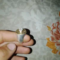 انگشتر نقره با نگیم الماس روس و برلیانه