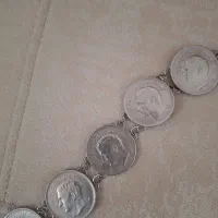 کمربند با پول قدیمی