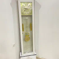 ساعت ایستاده در حد نو‌