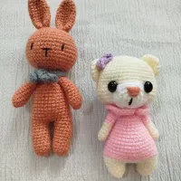 عروسک‌دستبافت