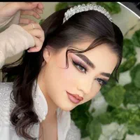 شینیون میکاپ پرسینگ گوش تاتوبدن میکروابروکاشت مژه|خدمات آرایشگری و زیبایی|پرند, فاز ۵|دیوار