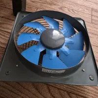 هواکش ۳۰ در ۳۰ سالم تمیز در حد نو