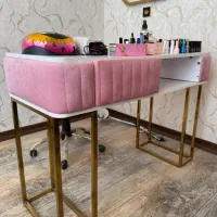 میز ناخن در حد نو|آرایشگاه و سالن‌های زیبایی|دزفول, |دیوار