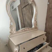 تخت دونفره همراه آینه دراور|تخت و سرویس خواب|مشهد, شهرک رازی (شهرک غرب)|دیوار