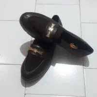 ۶  عدد  کفش  دو  عدد  کیف   نو  هستند|کیف، کفش، کمربند|تبریز, |دیوار