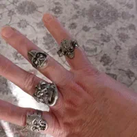 چهار عددانگشتر