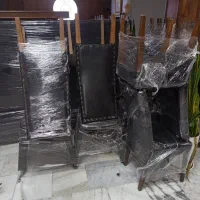 میز و صندلی چرم با چوب درجه