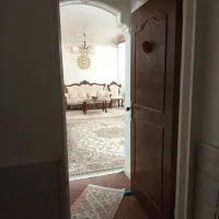 فروش واحد مسکونی و پشتبام نیمه ساخته که جداست