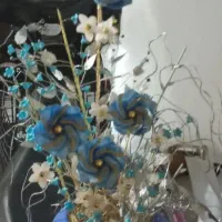 دو عدد گل مصنوعی زیبا