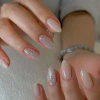 خدمات اکستنشن ابرو و کاشت ناخن|خدمات آرایشگری و زیبایی|مشهد, قائم|دیوار