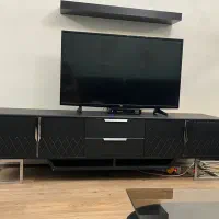 میز تلویزیون در حد نو