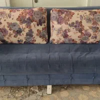 مبل راحتی هفت نفره همراه با میز