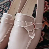 کالج زنانه|کیف، کفش، کمربند|شاهین‌شهر, شهرک گلدیس|دیوار