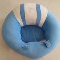 تعدادی وسایل کودک.تشک بازی .