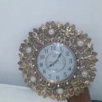 ساعت دیواری