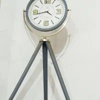 ساعت  س پایه