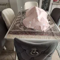 میز ناهار خوری در حد نو