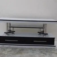 زیر تلویزیون تمیز در حد