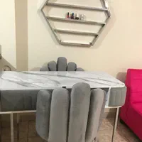 اجاره میز ناخن و صندلی در تمام لاینهای آرایشی|اجارهٔ دفتر کار، اتاق اداری، مطب|تهران, هروی|دیوار