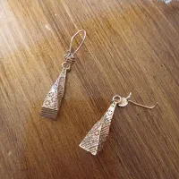 گوشواره به قیمت تابلو