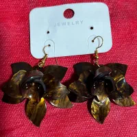 اکسسوری و گوشواره۱۶ جفت۱/۴۰۰/۰۰۰تومان|بدلیجات|شیراز, قدوسی غربی|دیوار