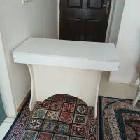 میزبدون صندلی
