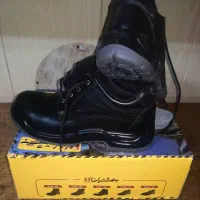 کفش ایمنی مدل ترنادو با برند بهشتیان تمام چرم