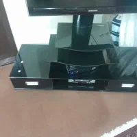 میز تلوزیون شیشه ای