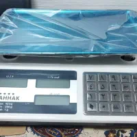 ترازو۴۰ کیلوگرم رومیزی ۶ رقم