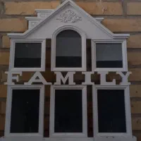 قاب عکس خانوادگی