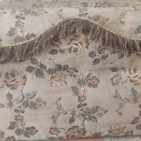 پشتی سلطنتی ۶ عددی