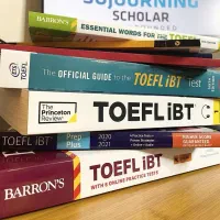 کلاس تخصصی آیلتس و تافل آمادگی آزمون با مدرس مجرب