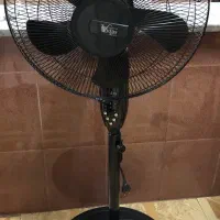 پنکه ایستاده مشکی در حد نو