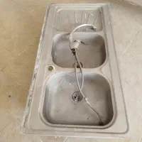 یک عدد سینک به همراه شیر استیل البرز