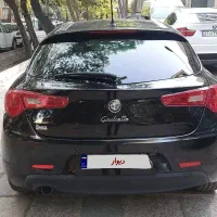 آلفارومئو جولیتا