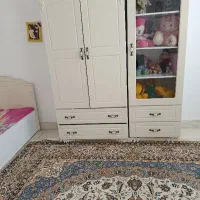 کمد لباس دو درب با ویترین اسباب بازی