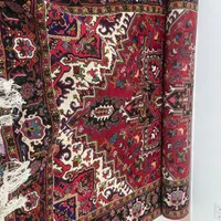 فرش دستبافت نو اصلا استفاده نشده ۹متری میباشد
