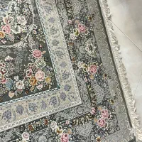 فرش نقش بر جسته ۲۴ متری کلا یکساله خریدم کاملا نو