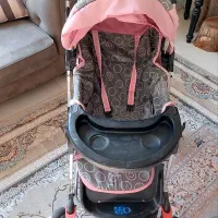 کالسکه تخت نوزاد کنار مادر با تشک